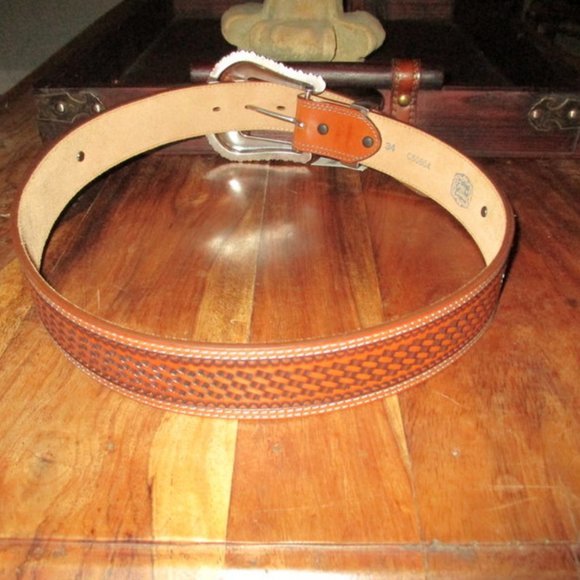 TONY LAMA Brown Leather Embellished Belt NWT